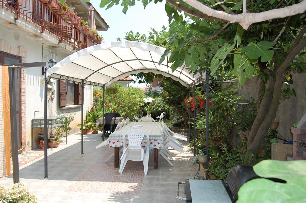 B&B Villa Francesca Soverato Marina Luaran gambar