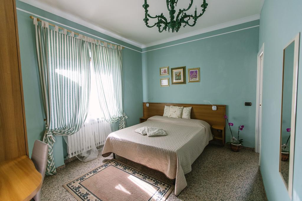 B&B Villa Francesca Soverato Marina Luaran gambar